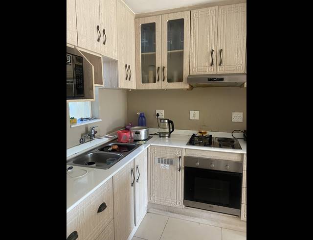 2 BEDROOM TOWNHOUSE FOR SALE IN RIDGEWAY